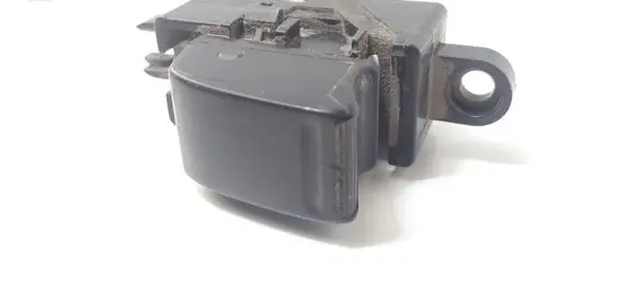 Nissan Almera Tino Electric window control switch
