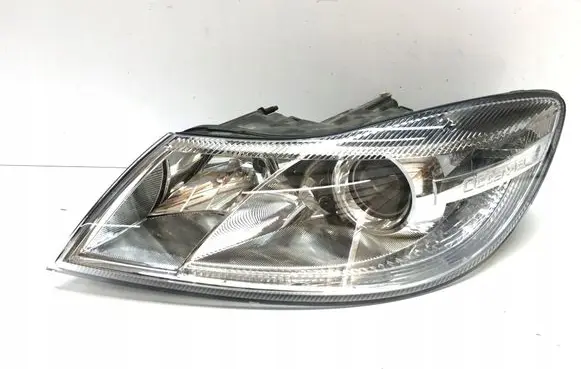 Skoda Octavia Mk2 (1Z) Headlight/headlamp 1Z1941015F