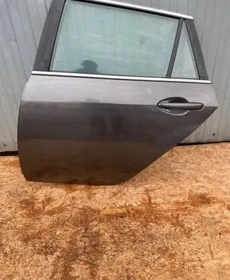 Mazda 6 Rear door