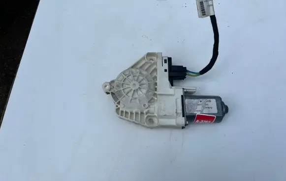 Audi A6 S6 C6 4F Front door window regulator motor 4F0959801D