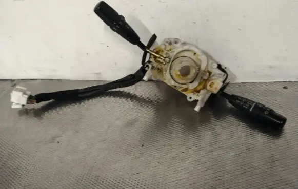KIA Carnival Wiper turn signal indicator stalk/switch L08P