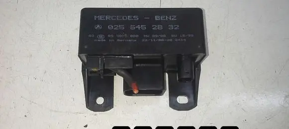 Mercedes-Benz A W168 ABS relay 1700cdia0255452832