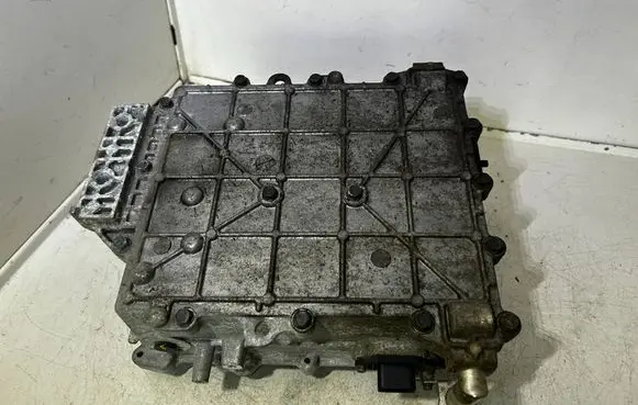 KIA Optima Voltage converter inverter 10R0513695
