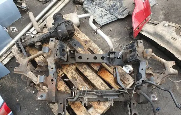 Mitsubishi Pajero Front suspension assembly kit set 