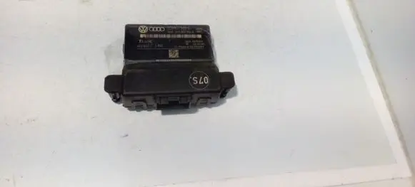 Volkswagen PASSAT B6 Gateway control module 3C0907530C 3C0907951A