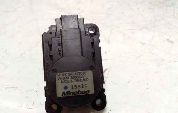 Mitsubishi Outlander Air flap motor/actuator CSA512T010 VHB3030005A