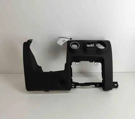 Maserati Ghibli Dashboard lower bottom trim panel 670017367