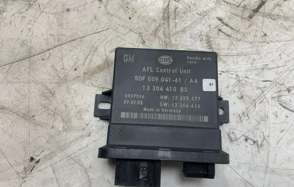 Opel Insignia A Light module LCM 13304410 5DF00904161