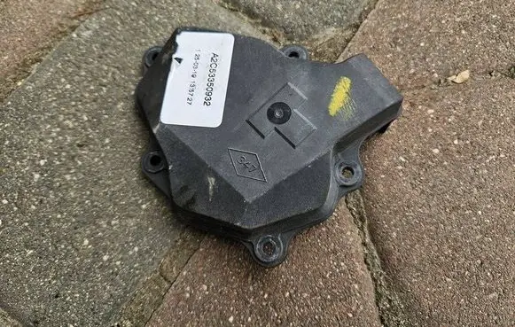Opel Vivaro Throttle valve A2C53350932 A2C80332700