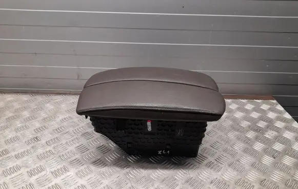 BMW X5 E70 Armrest 0111258
