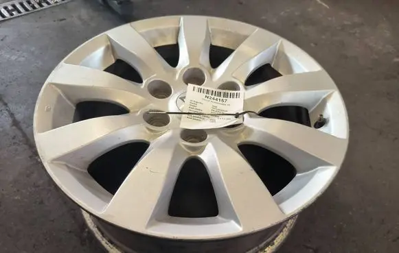 Mitsubishi Pajero R18 alloy rim 
