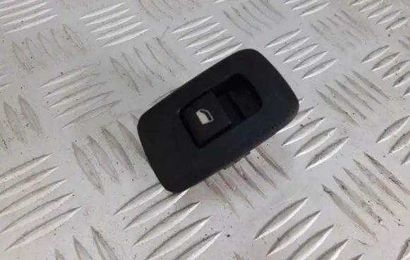 Opel Combo E Electric window control switch