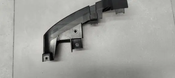 Audi Q8 Rear bumper mounting bracket 4M8807347 AU5363508