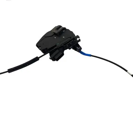Opel Astra L Front door lock 9835557080