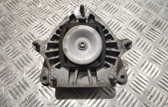 Mercedes-Benz GLC C253 Gearbox mounting bracket A2052402500