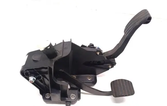 Renault Master III Accelerator throttle pedal 180101626R