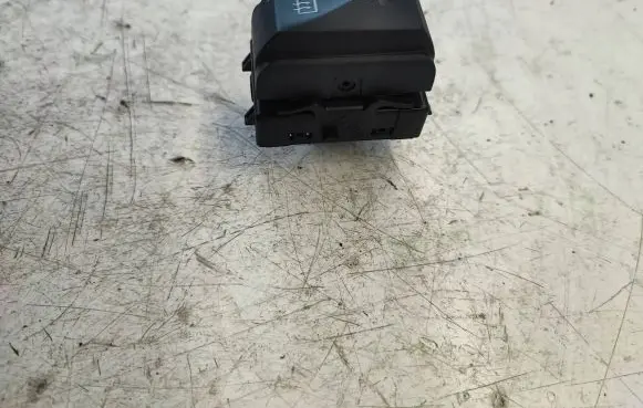 Renault Trafic III (X82) Windscreen/window heater switch 253508347R 10095622 93868044