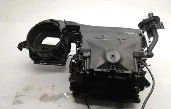 BMW X1 E84 Interior heater climate box assembly 9181170 992812Z