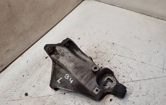 Audi 80 90 S2 B4 Engine mounting bracket 8A0199307C