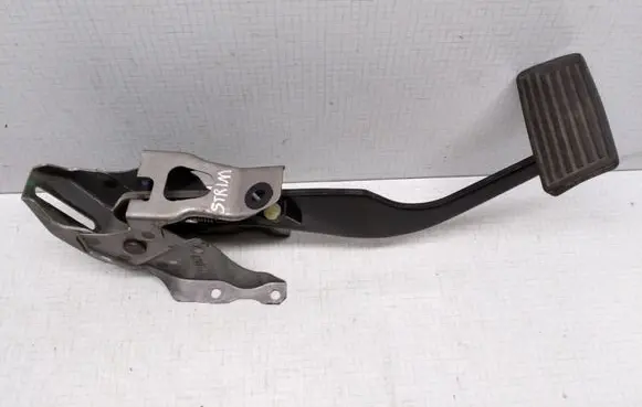 Honda Stream Brake pedal