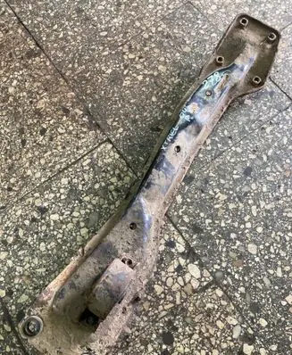 Nissan X-Trail T30 Front subframe