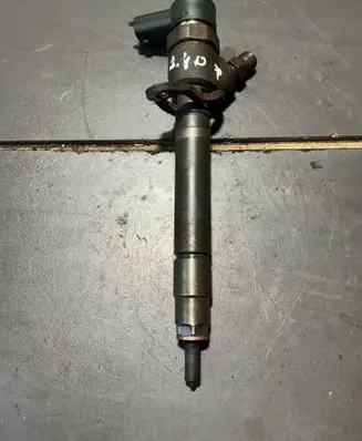 Volvo XC90 Fuel injector 0445110251