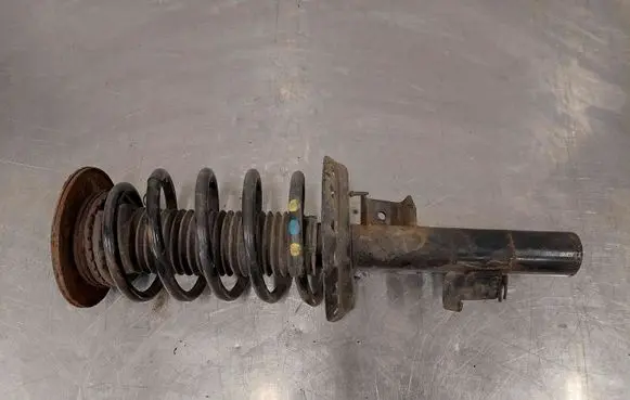 Volvo V70 Front shock absorber with coil spring 6G9118K001NDM 31277907