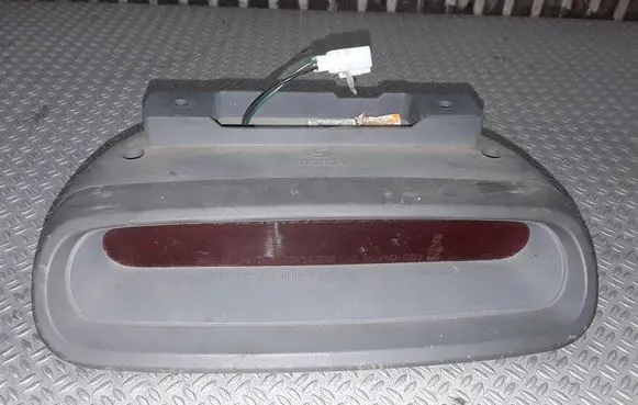 Hyundai Santa Fe Third/center stoplight