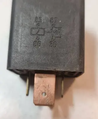 Mercedes-Benz E W210 ABS relay 0332002174