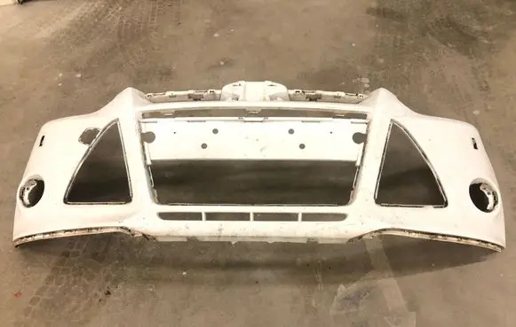 Ford Focus Front bumper BM5117757A