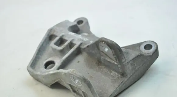 BMW 4 F32 F33 Engine mounting bracket GJ326P096AE