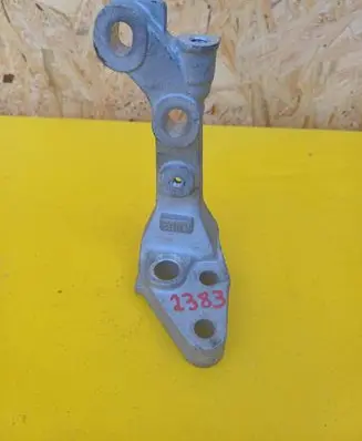 Mazda CX-5 II Engine mounting bracket 