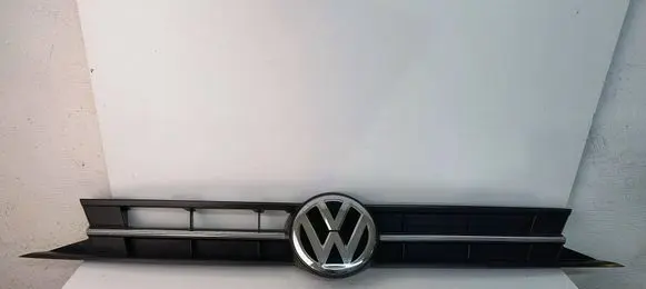 Volkswagen Polo VI Front bumper upper radiator grill 2G0853651