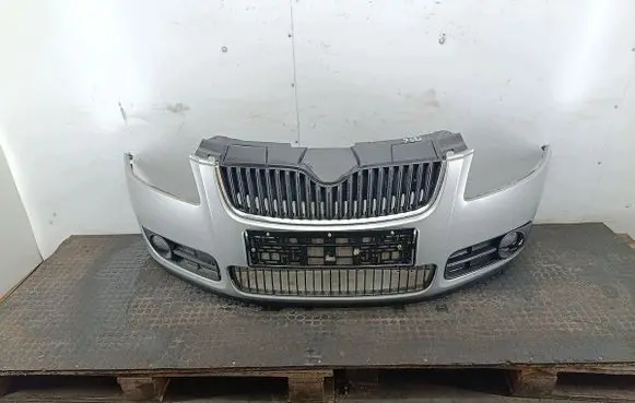 Skoda Fabia Mk2 (5J) Front bumper