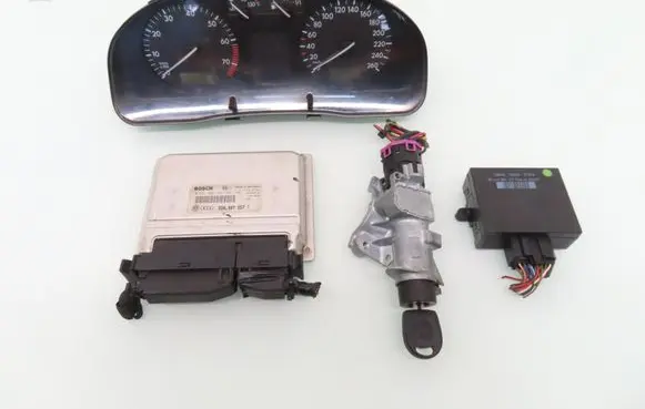 Volkswagen PASSAT B5 Engine control unit/module ECU 0261204184 8D0907557T 3B0959799