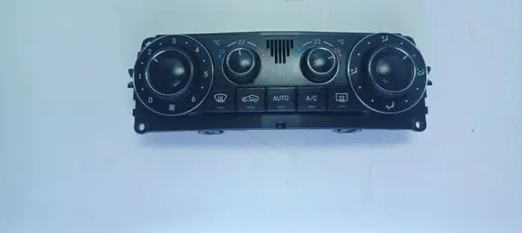 Mercedes-Benz C W203 Climate control unit F011500039