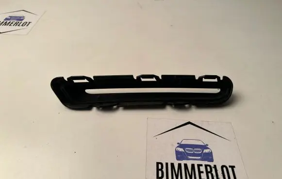 BMW M4 F82 F83 Rear bumper corner part panel trim 8056586