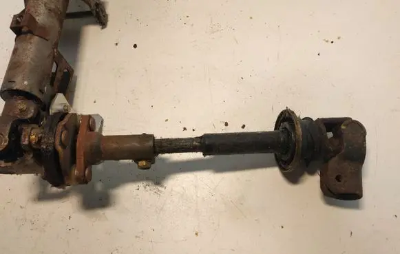 Toyota Previa (XR30, XR40) II Steering column universal joint