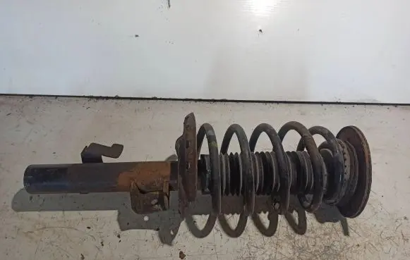 Volvo XC70 Front shock absorber with coil spring