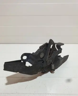 Toyota Corolla E120 E130 Engine bonnet/hood lock/catch