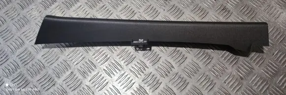 (D)pillar trim (top)