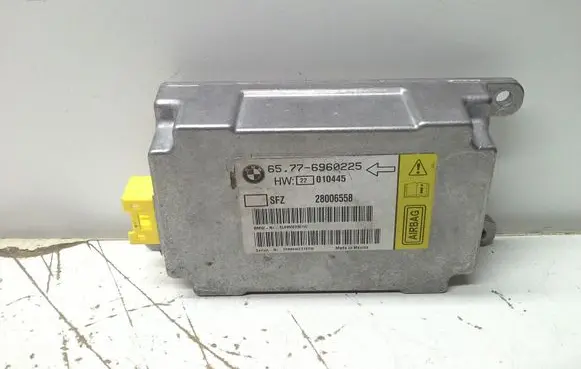 BMW 7 E65 E66 Engine control unit/module 28006558