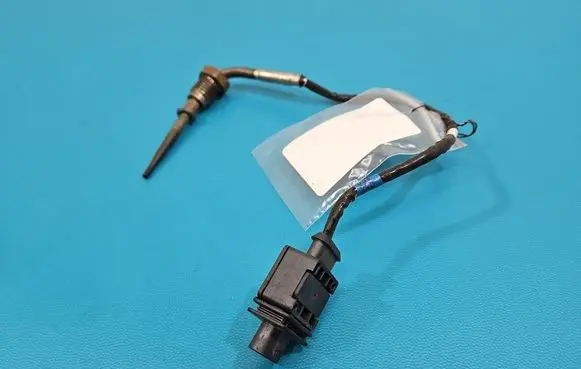 Skoda Kamiq Exhaust gas temperature sensor 05C919529C IMPRK1555871