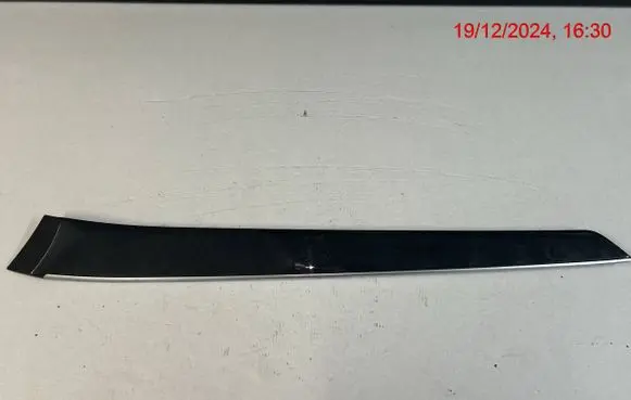 Mercedes-Benz E W212 Front door trim bar A2127200522