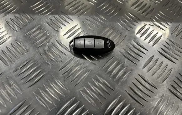 Infiniti Q60 Ignition key/card PU14913