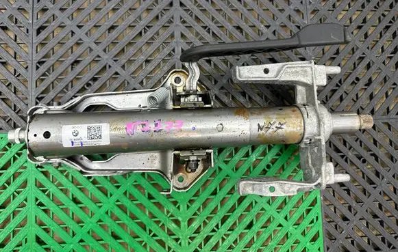BMW i3 Steering wheel axle set 6865576 70469561