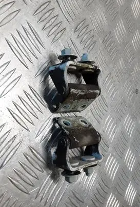 Tailgate/trunk/boot hinge
