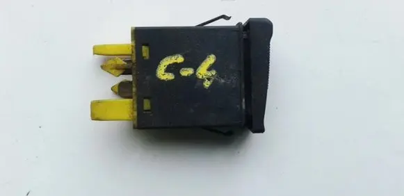 Fog light switch