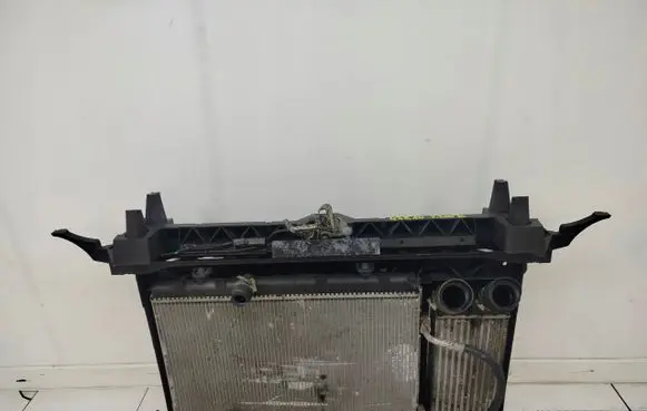 Peugeot 3008 I Radiator support slam panel 