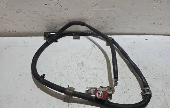 Positive cable (battery)